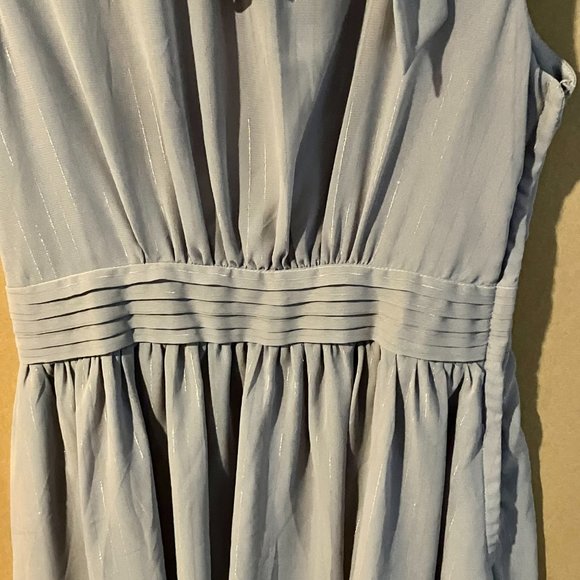 NWOT ModCloth Size Medium Sunny City in Moon Gray Halter Dress with Side Pockets - Picture 4 of 9